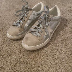 Star Tennis Shoes